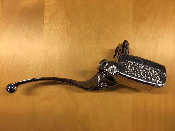 Afbeelding van Remhendel rechts met pomp en reservoir model Grande Retro Chroom voor 25mm dik stuur