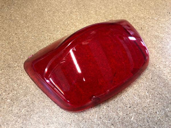 Afbeelding van Achterlicht glas voor model VX50(s) vespa look a like